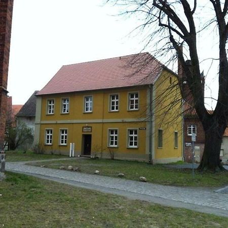 Burgpension Gardelegen Esterno foto